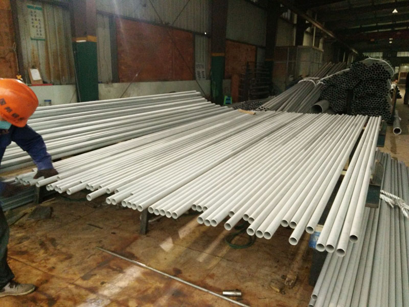 06Cr19Ni10無(wú)縫不銹鋼管 34*1.5*4000規(guī)格用于制糖機(jī)械設(shè)備